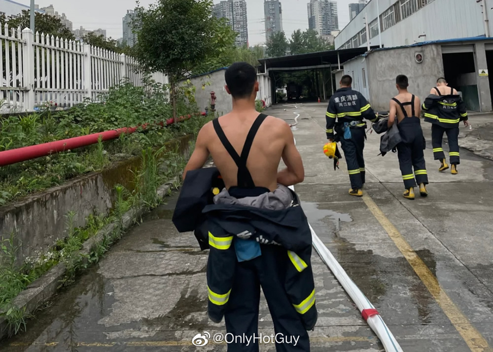 消防员小哥哥 重庆江北健身肌肉帅哥